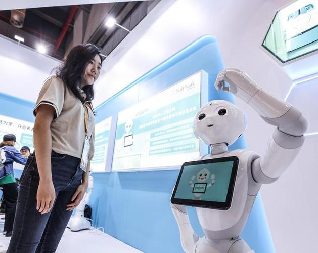 进博图集│多款前沿科技首发登场,产品技术服务向"新"而行